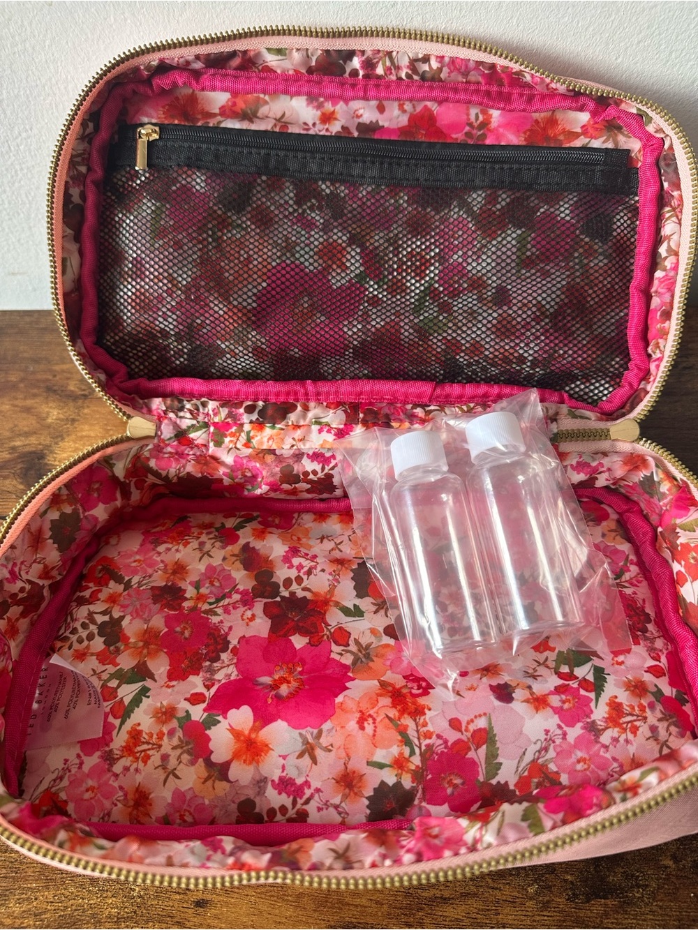Ted Baker Blush Pink Makeup Case with Floral Interior Dual Compartments NWT - Picture 4 of 5